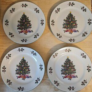 Gibson Christmas Holiday 4 Dessert Plates